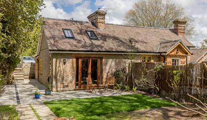 Exterior of Horseshoe Cottage - a New Forest Holiday Cottage