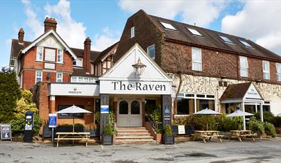 Raven Hotel