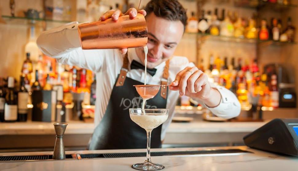 1932 Cocktail Bar