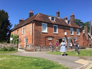 Chawton Village Walk at Jane Austen's House
