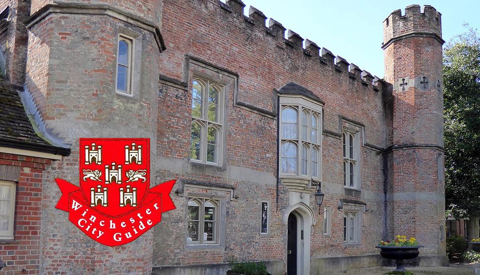 Christmas at Abbey House, Winchester guided tour