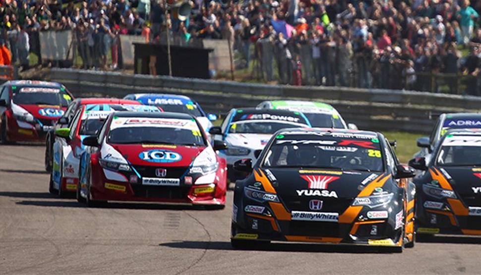 Dunlop MSA British Touring Car Championship at Thruxton