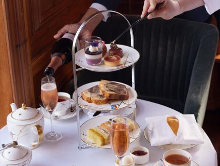 A taste of Royal-tea at Four Seasons Hotel Hampshire