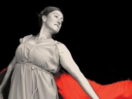 Isadora: I Dance What I Am at The Phoenix Theatre