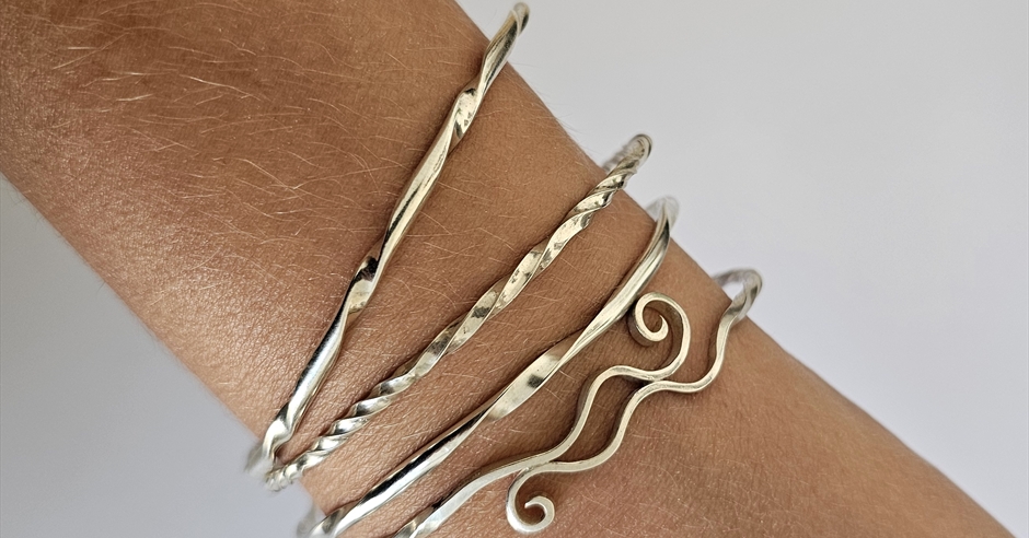 Make Three Stacking Bangles Workshop at Hotwalls Studios