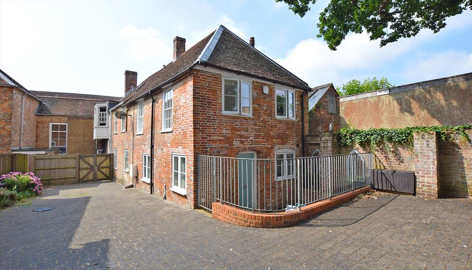 Saltbox Cottage, New Forest Cottages