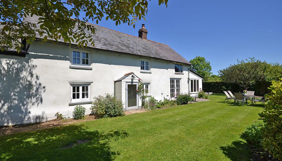 Walnut Tree Cottage, New Forest Cottages