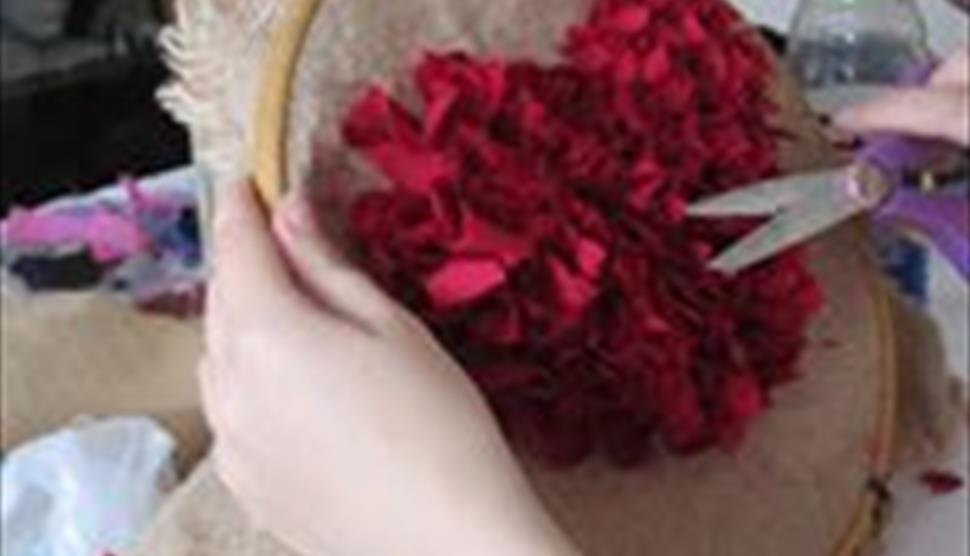 Valentine heart rag rug workshop