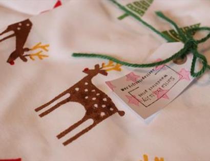 Make your own christmas cushion cover