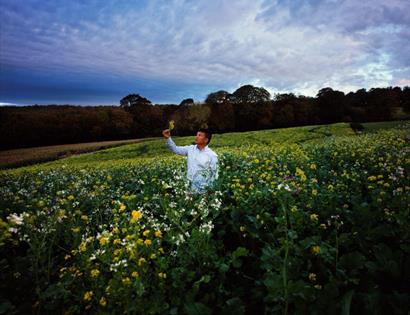 Tom Hunter / A Journey Home