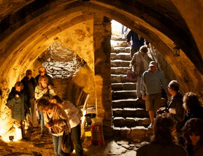 Winchelsea medieval cellar tour