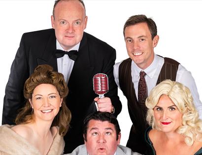 Picture of the cast of 'It's a Wonderful Life' radio play
