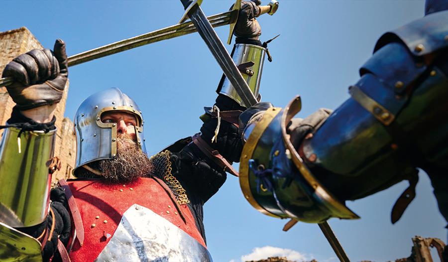 knights fighting at Battle Abbey