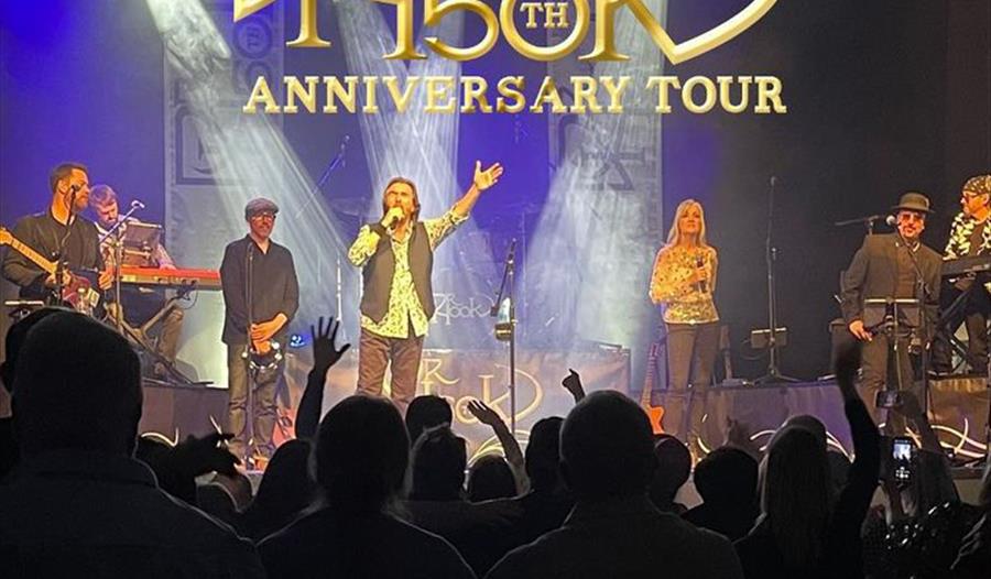 Photo of the band's 50th anniversary tour
