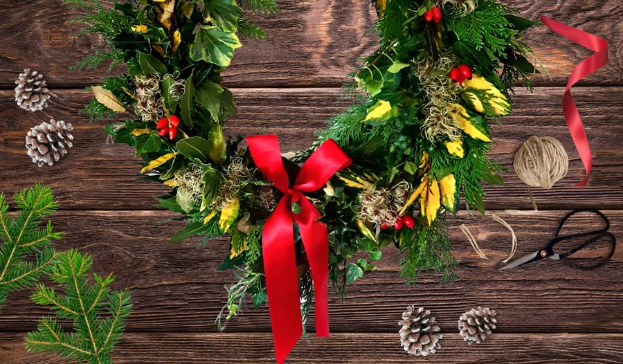 christmas wreath on worktop.