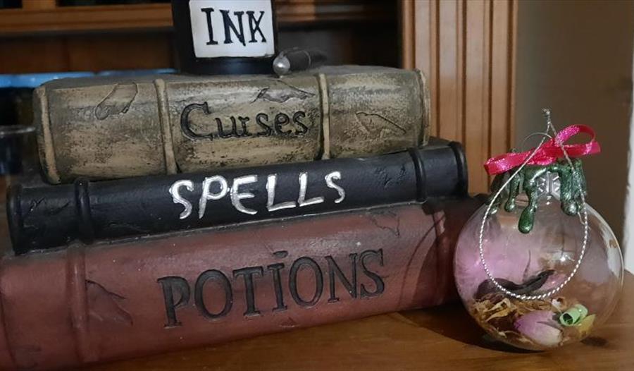 Witches Balls Workshop