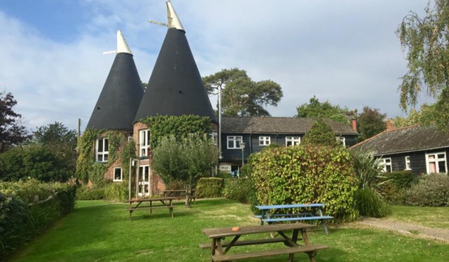 Playden Oast, an inn offering B&B accommodation and restaurant food, near Rye, East Sussex.
