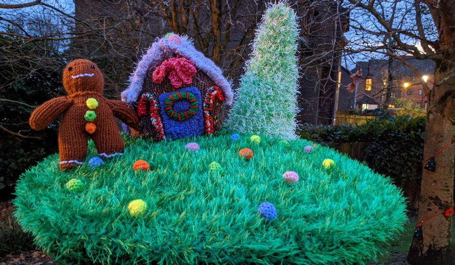 Battle Yarn Bomb