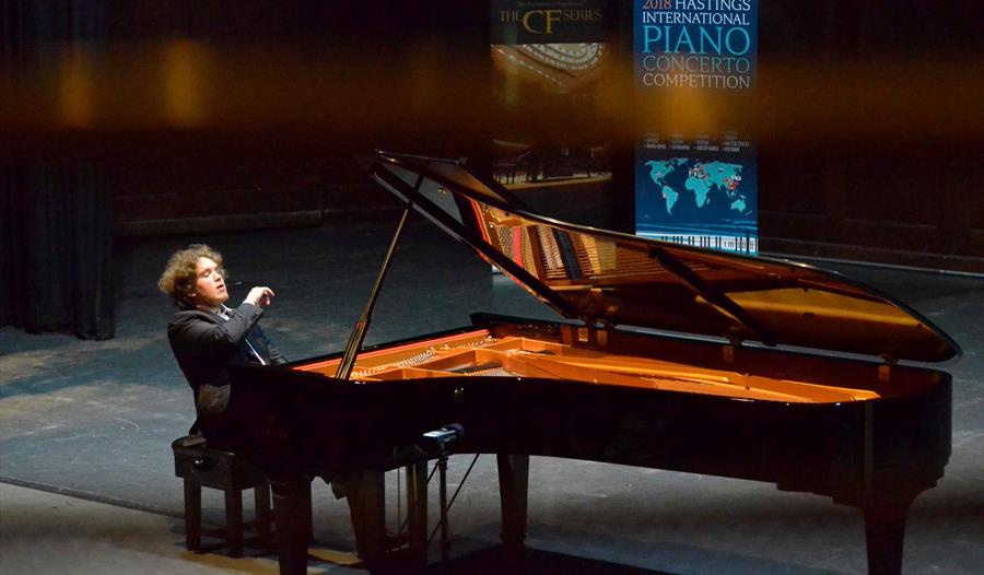 Hastings Piano Competition Winner in Concert