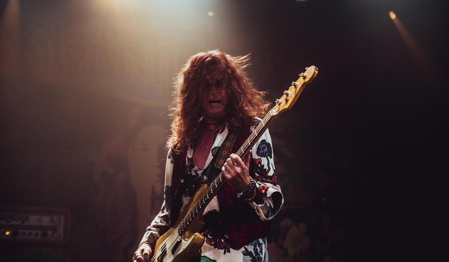 Glenn Hughes