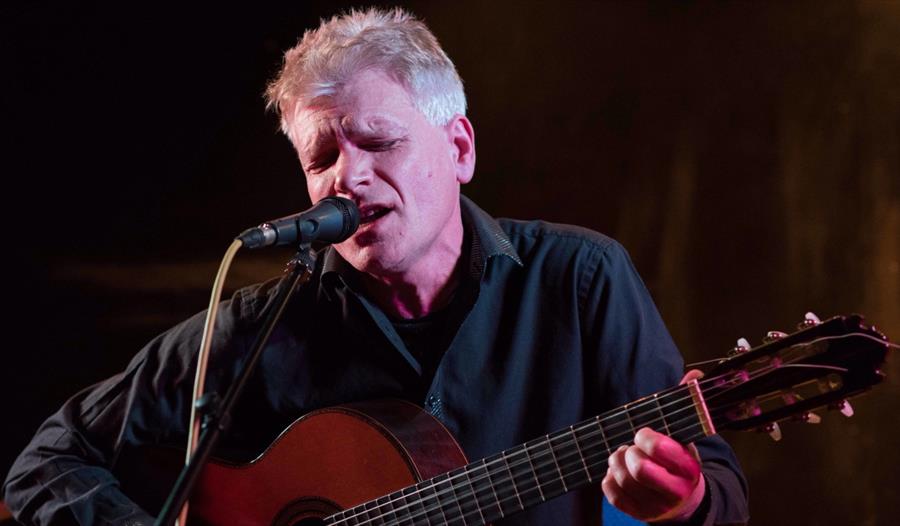 Singer Paul Brown
