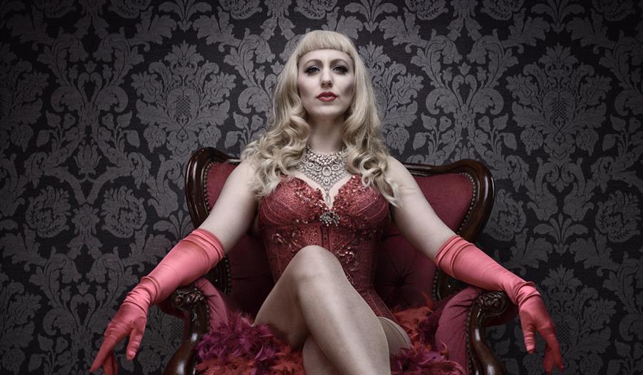 Hundred Watt Club - An evening of burlesque & vaudeville