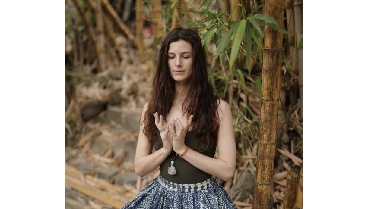 India Williams - Chakra Yoga