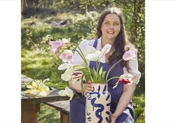 Ceramics & Slip Design Workshop & Lunch with Kate Sellers at Tillingham