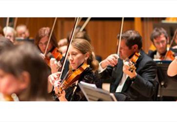 Royal Philharmonic Orchestra play Tchaikovsky