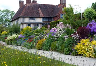 The Long Border at Great Dixter, Northiam, near Rye. © Carol Casselden