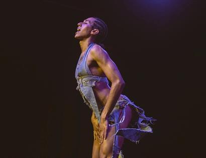 A scratch night for daring performance
