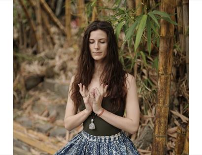 India Williams - Chakra Yoga