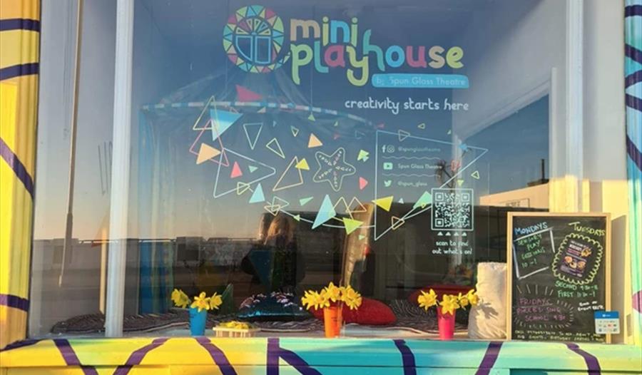 London Coffee and Play | Spun Glass Theatre