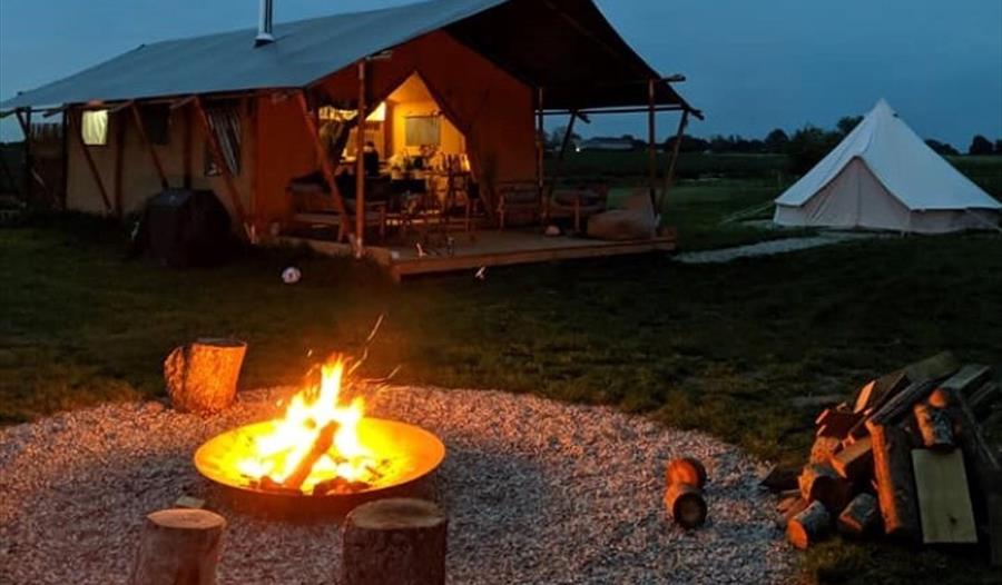 Wheatfields campfire Glamping in Appledore, Kent