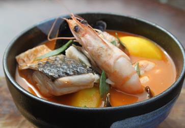 large king prawn in bowl of seafood