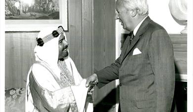 the 1970's in 10 documents, men shaking hands