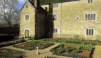 1944 -Llancaiach Fawr Manor at War