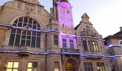 1000 years of Warp and Weft