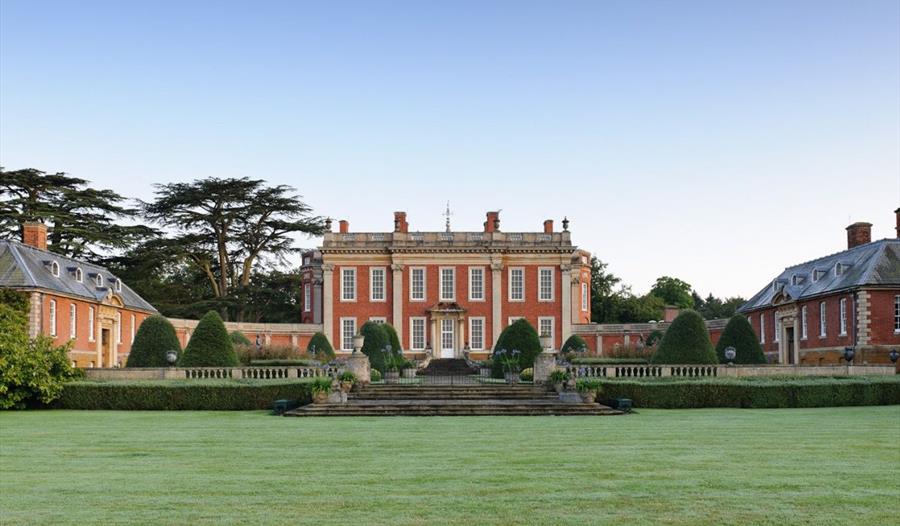 Cottesbrooke Hall & Gardens