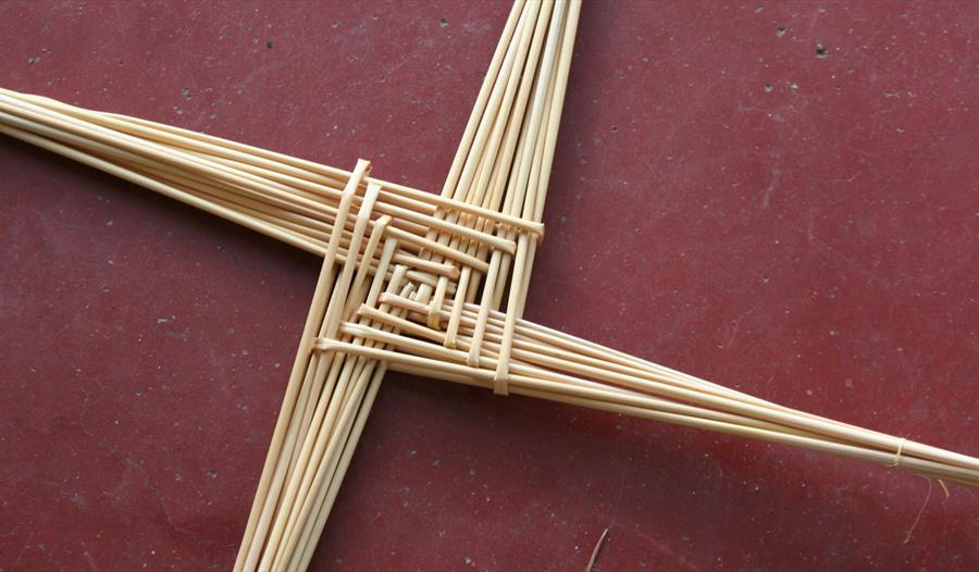 Weave the St Brigid's Cross