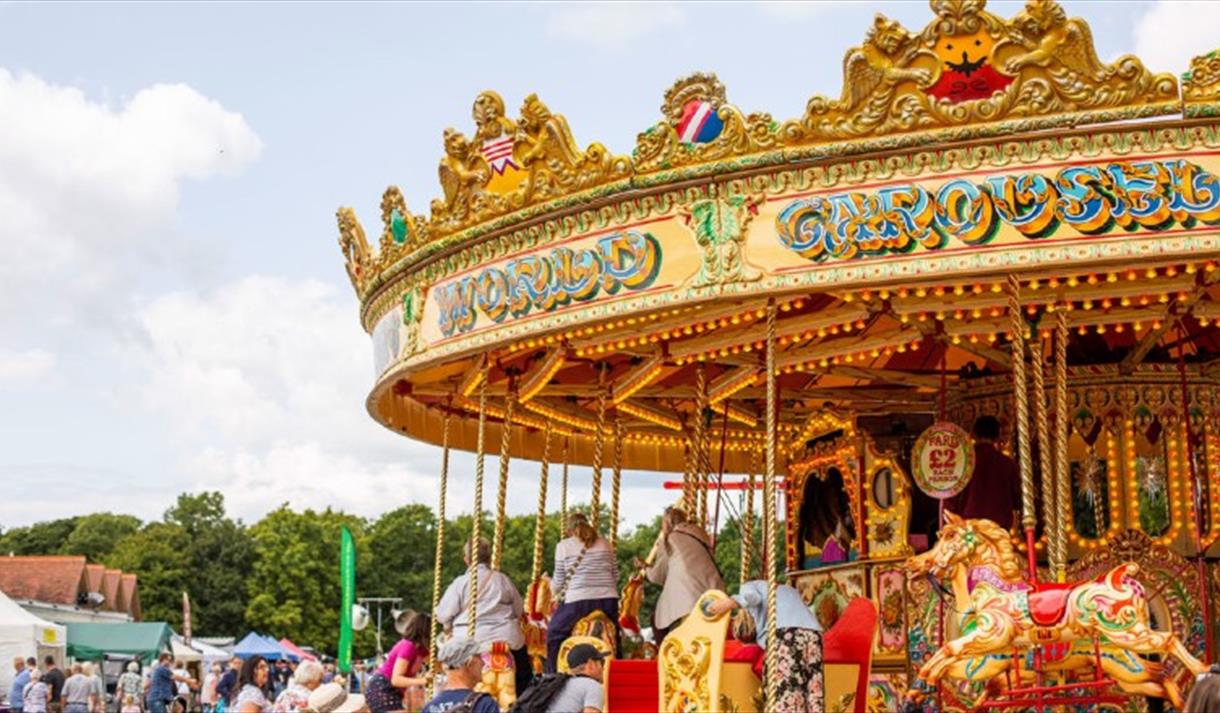 Isle of Wight, Things to Do, Isle of Wight Steam Railway, image of carousel wheel