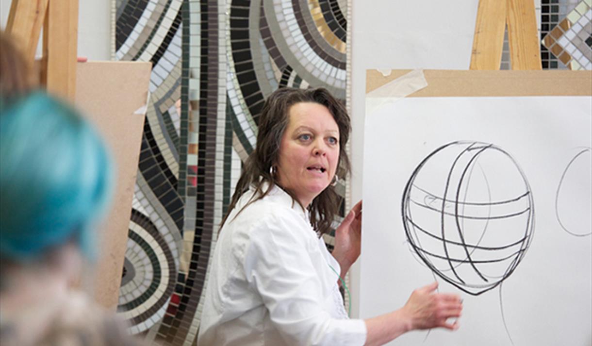 Portrait-painting workshop