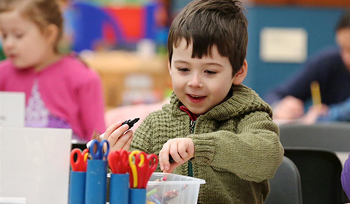 1980s Geometric Fashion