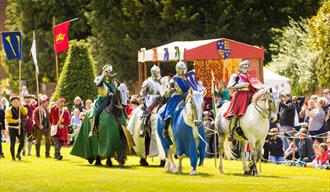Henry VIII's Joust | Hampton Court Palace