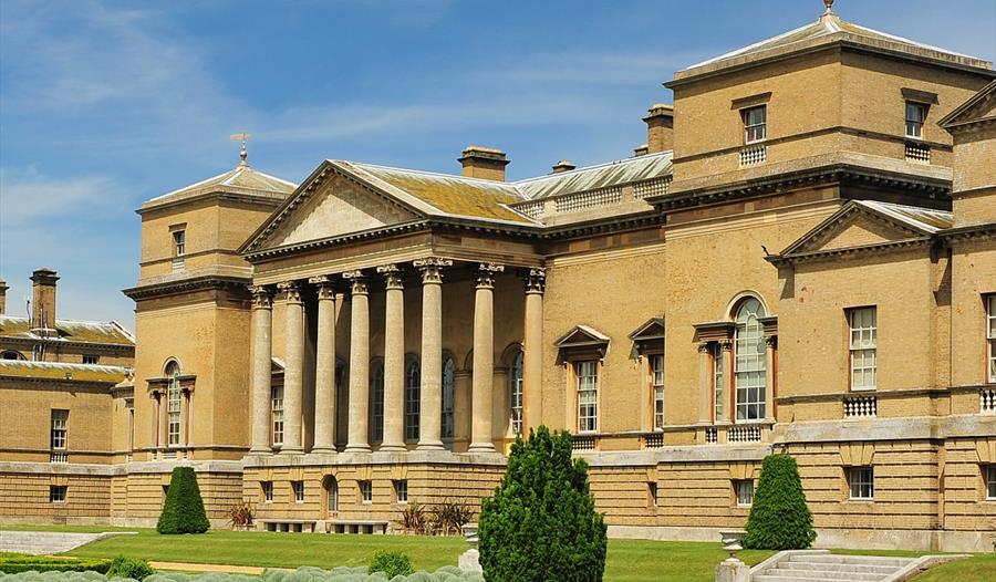 Holkham Hall from the Outside: A History and Architecture Walk