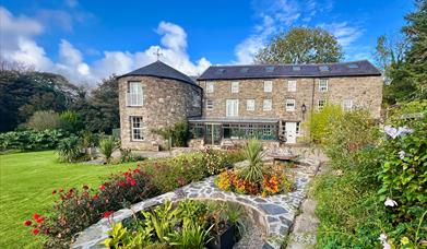 Front view of the Mill House 