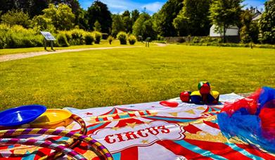 Little People's Picnic – Juggling Jamboree
