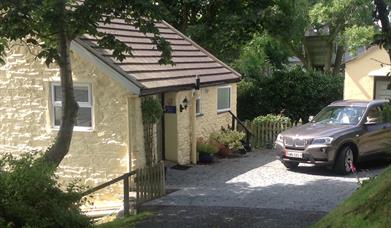 External shot of cottage