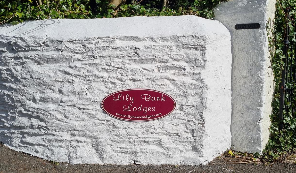 Lilybank Lodges Entrance