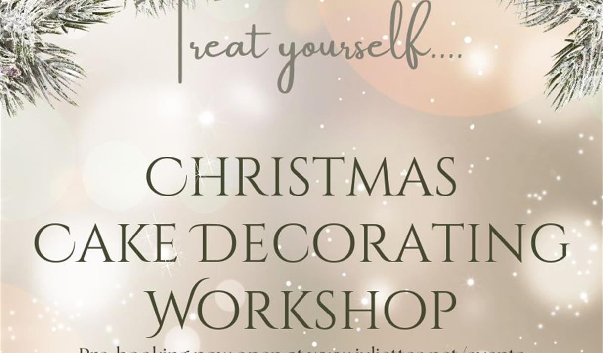 Christmas Cake Decorating